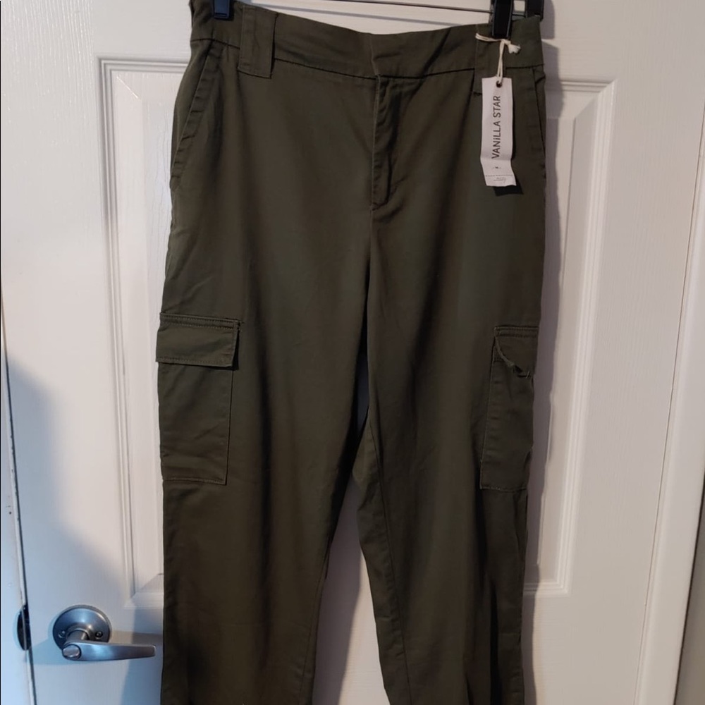 Green cargo pants